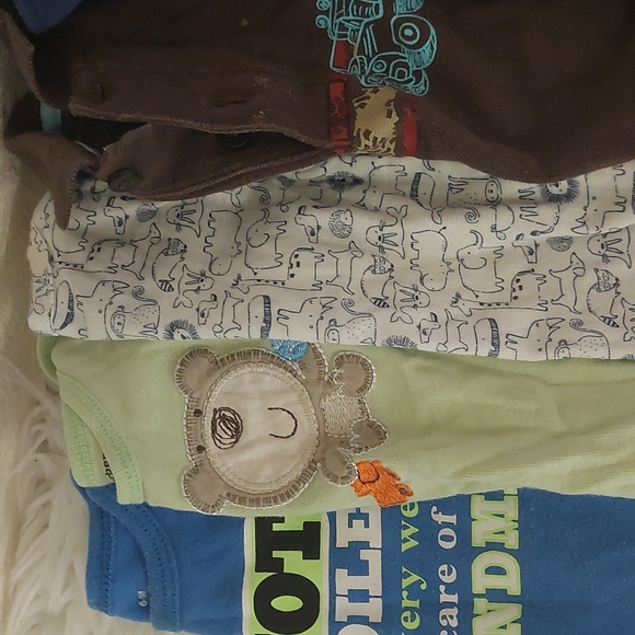 6/$25 Baby Boy Clothes 6-9 Months Lot - Picture 4 of 5